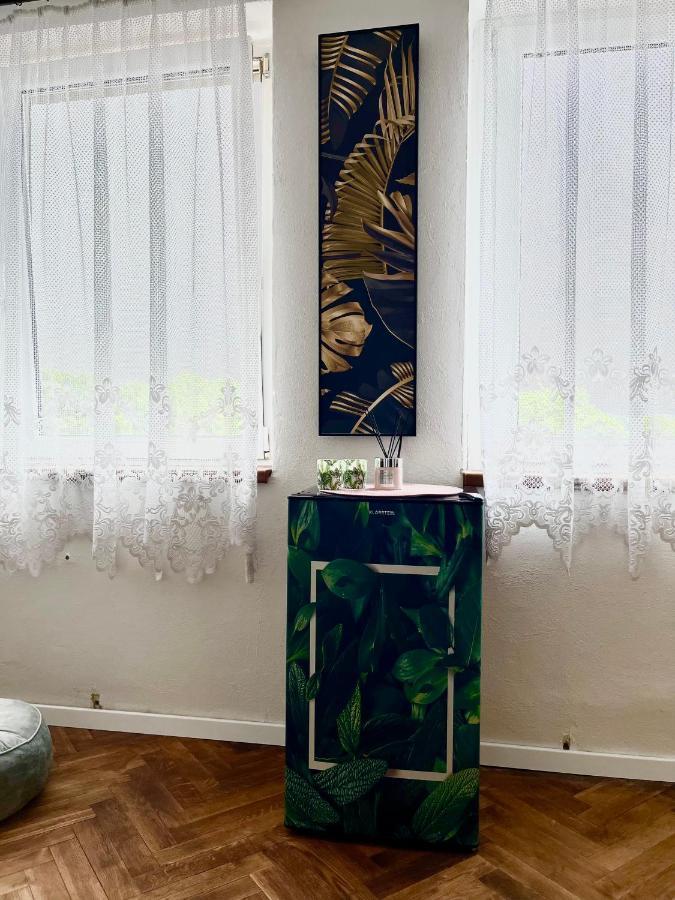 Ferienwohnung Monstera I Kolín Exterior foto