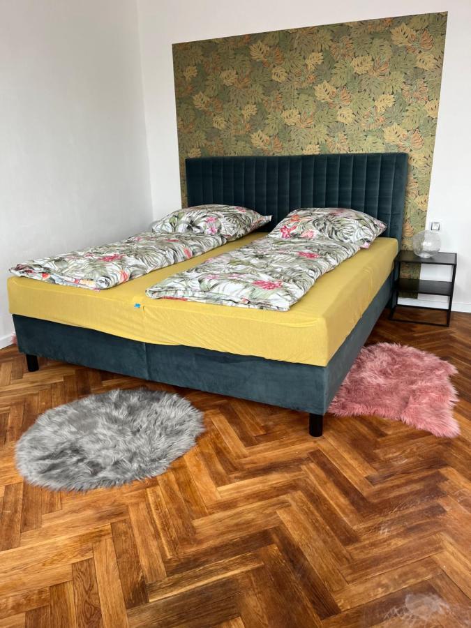 Ferienwohnung Monstera I Kolín Exterior foto