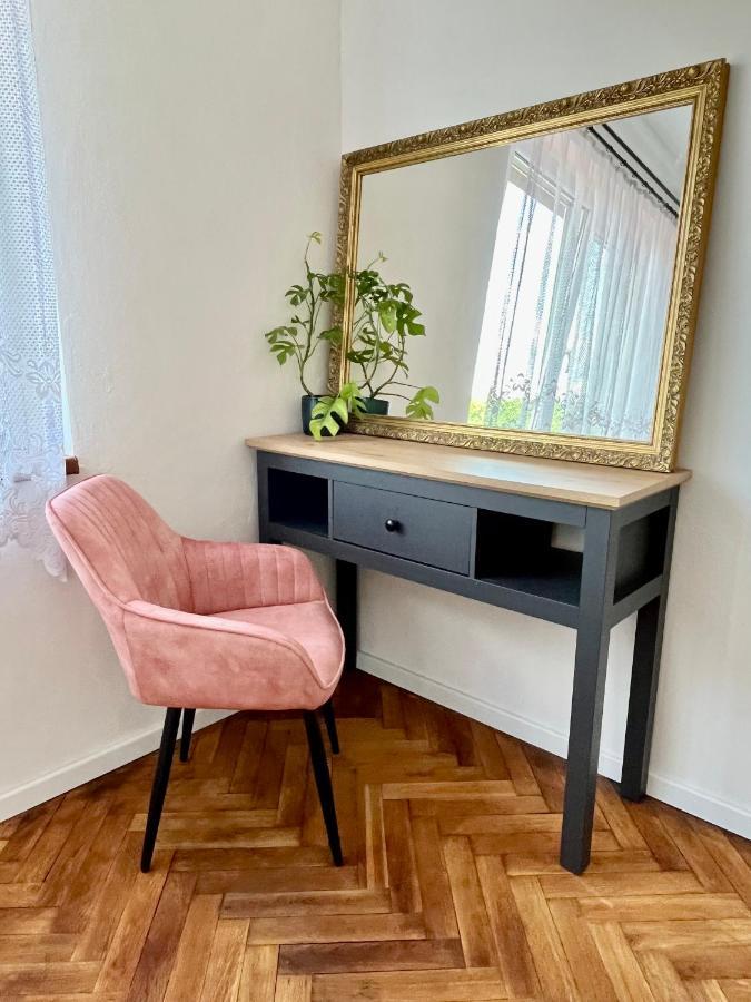 Ferienwohnung Monstera I Kolín Exterior foto