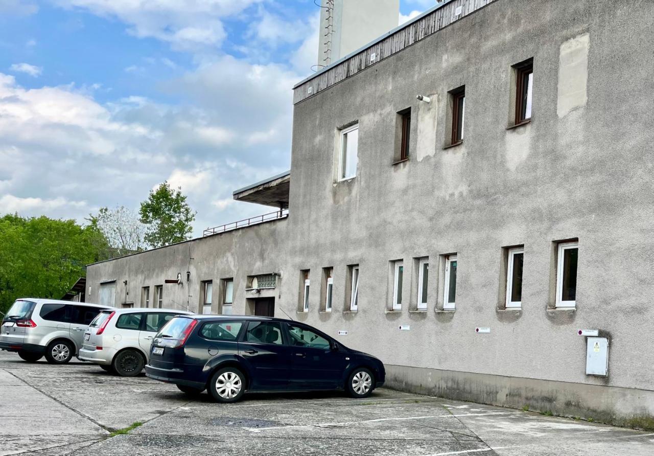 Ferienwohnung Monstera I Kolín Exterior foto