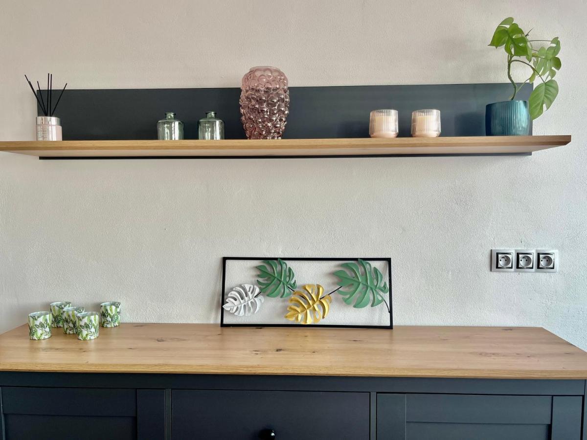 Ferienwohnung Monstera I Kolín Exterior foto